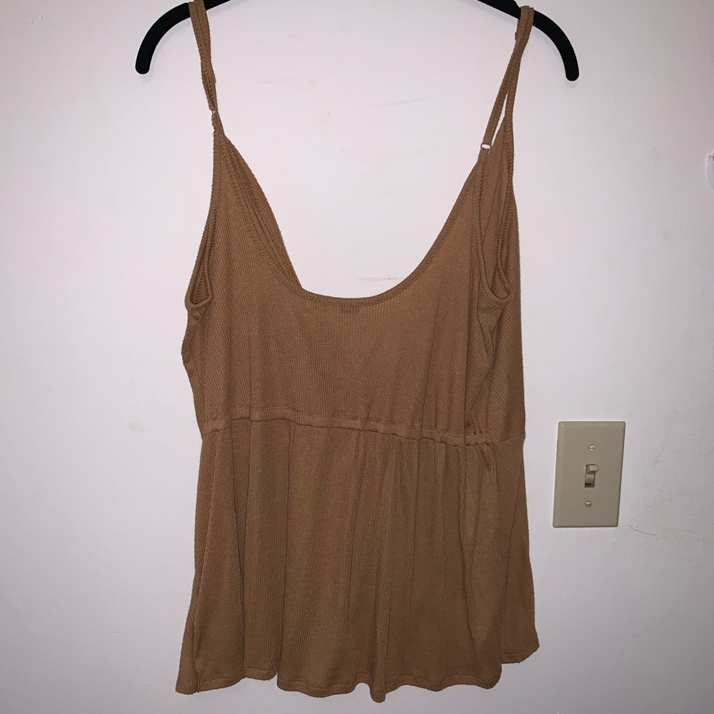 Ribbed Knotted Tank - Picture 2 of 3